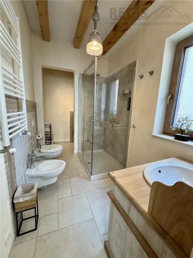 Casa de 4 camere , zona Tractorul - foto 13