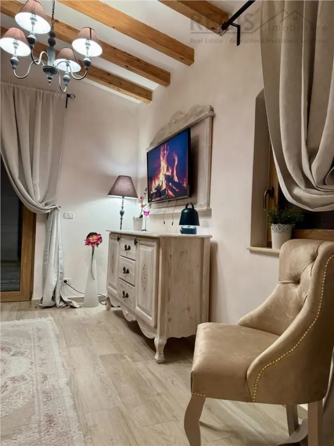 Casa de 4 camere , zona Tractorul - foto 6