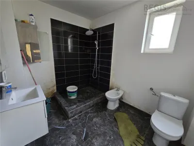 Casa in Centrul Prejmerului - foto 14