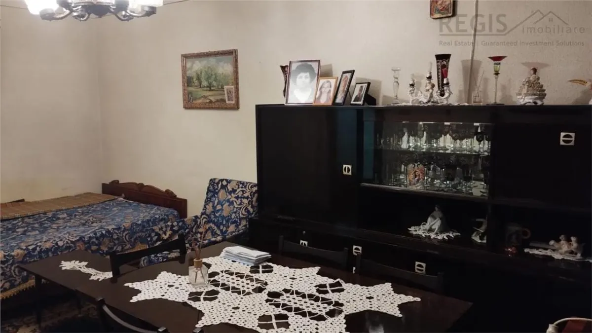 Apartament 3 camere spatios, decomandat Spiru Haret - foto 2