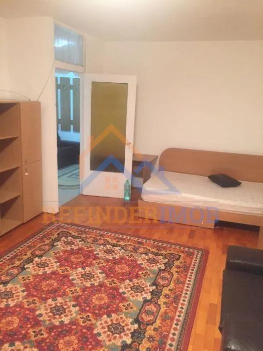 Garsoniera de vanzare, zona Titan Diham - foto 1