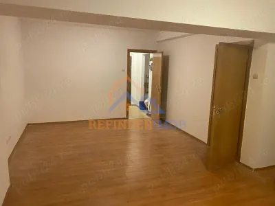 Garsoniera de vanzare, Bulevardul Regina Elisabeta - foto 2
