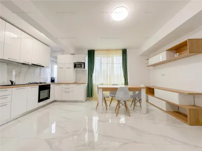 Apartament 3 camere central cu parcare si priveliste - foto 3