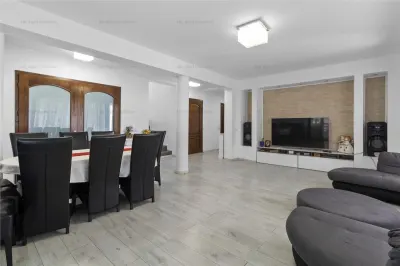 Comision 0% Vila superba in Sanpetru  5 camere si teren de 1644 mp - foto 5