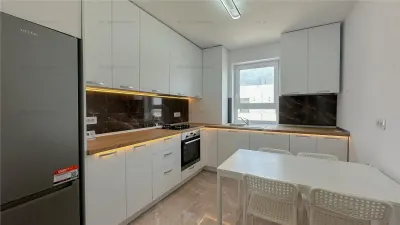 Apartament modern | 3 camere cu 2 bai | parcare subterana | Tractorul - Brasov