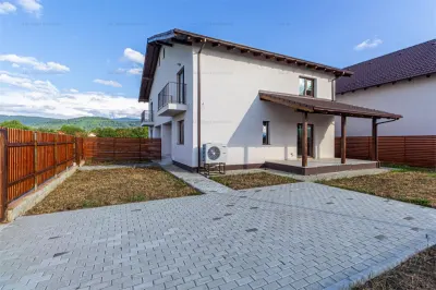 Casa 4 camere tip Duplex | curte individuala | Cristian - foto 9