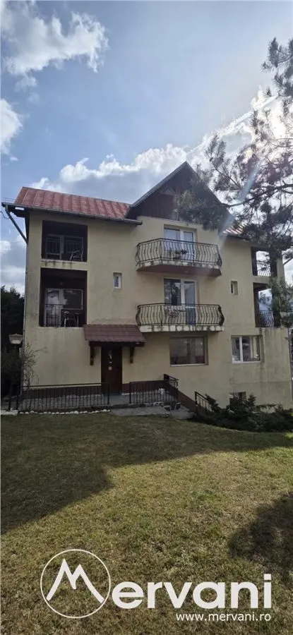Pensiune de vânzare cu 8 camere in Busteni - foto 1