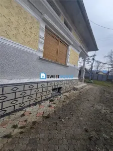 Casa cu doua corpuri si teren Lisa Jud Brasov - Lisa