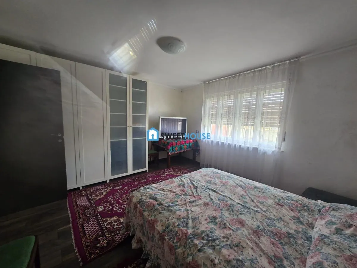 Casa cu doua corpuri si teren Lisa Jud Brasov - foto 13