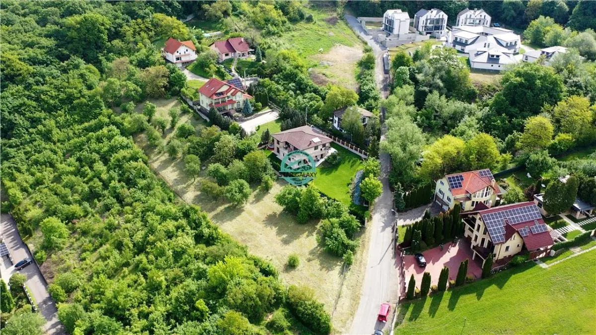 Ocazie Unica - Teren la Platoul Cornesti la doar 134 euro + TVA ! - 1464 mp - foto 1