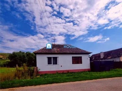 Casa de vanzare cu 3 camere in Jibert judetul Brasov - Jibert