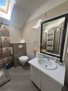 SPATIU MANICHIURA | SALON | ORADEA | STR. TEPES VODA - foto 6