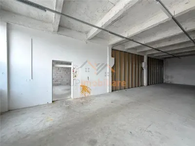 SPATIU COMERCIAL  DE INCHIRIAT | 209 MP UTILI | CALEA CLUJULUI | ORADEA - foto 3