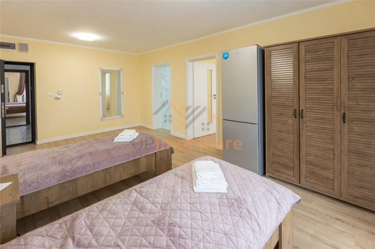 VILA DE INCHIRIAT | 11 CAMERE | 650 MP | ORADEA | BIHOR - foto 2