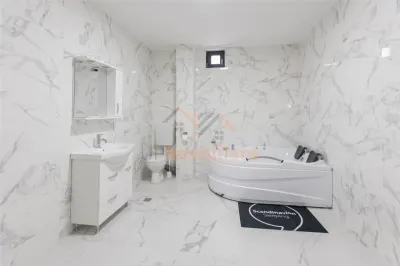 VILA DE INCHIRIAT | 11 CAMERE | 650 MP | ORADEA | BIHOR - foto 8