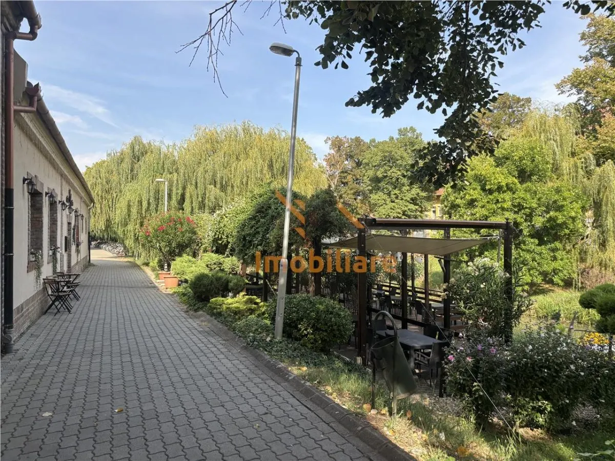 RESTAURANT GYULA | UNGARIA | PANOURI SOLARE | 245 MP |  TERASA PE LAC - foto 17