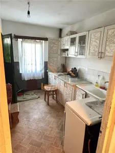 APARTAMENT CU 4 CAMERE,VOIVOZI - Voivozi (Popesti)