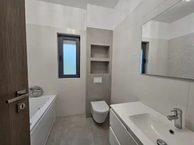 Vila plan parter - mobilata utilata - 5 drumuri - Valea Adanca - foto 13