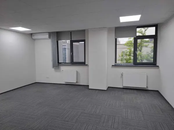Spatiu Sf. Lazar ( Palas) - 899 euro - Iasi