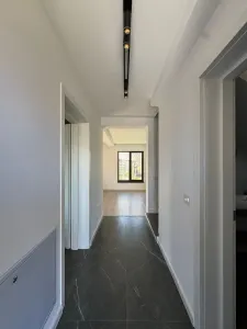 Casa moderna si spatioasa cu 4 camere si curte - zona Horpaz - 890EUR - foto 5
