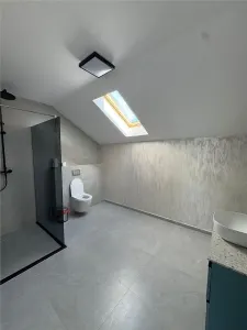 Casa moderna si spatioasa cu 4 camere si curte - zona Horpaz - 890EUR - foto 10