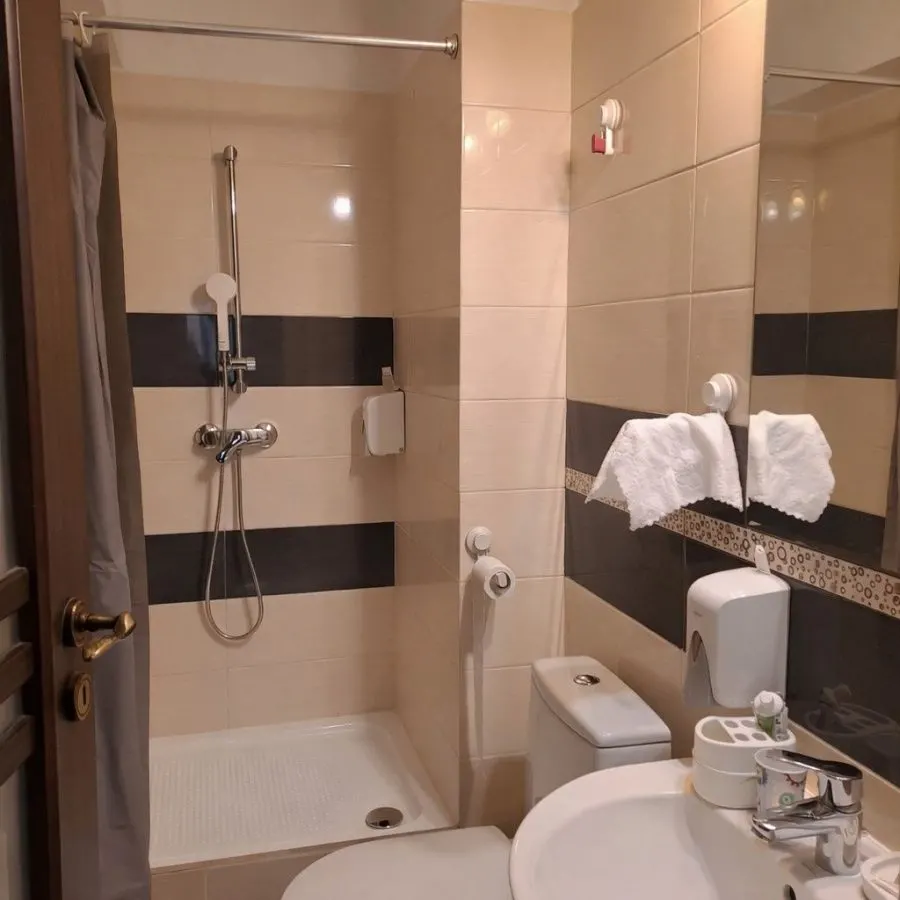 Apartament 4 camere Iasicon - 780 euro - foto 7
