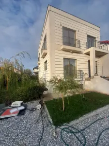 Vila D+P+1E Hlincea, 5 camere, 160 mp utili, teren 606 mp - Iasi