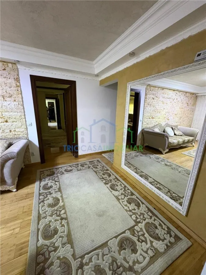 Apartament 4 camere Decebal - foto 2