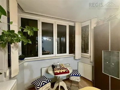 Apartament cu 3 camere , 2 bai si parcare -Profi Tractoru - foto 2