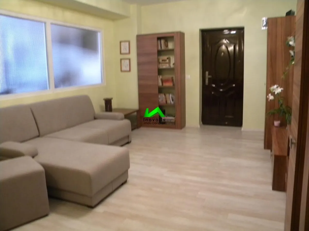 Apartament de vanzare 4 camere Sibiu Turnisor - foto 1