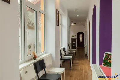 Casa pretabila: rezidential/ comercial/ servicii  Central, Fagaras - foto 18