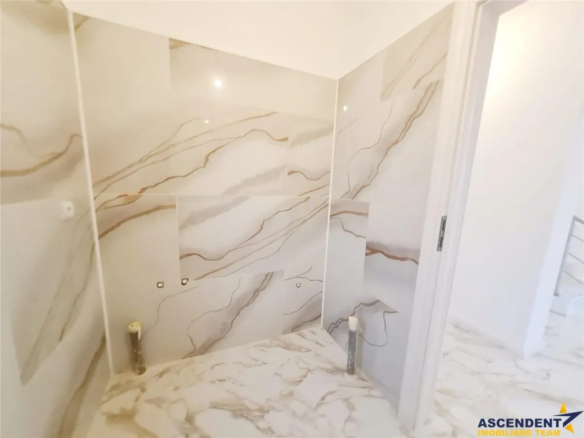 Vila superba cu 5 camere, intabulata 2025, P+E, toate utilitatile.  Harman - Brasov - foto 12