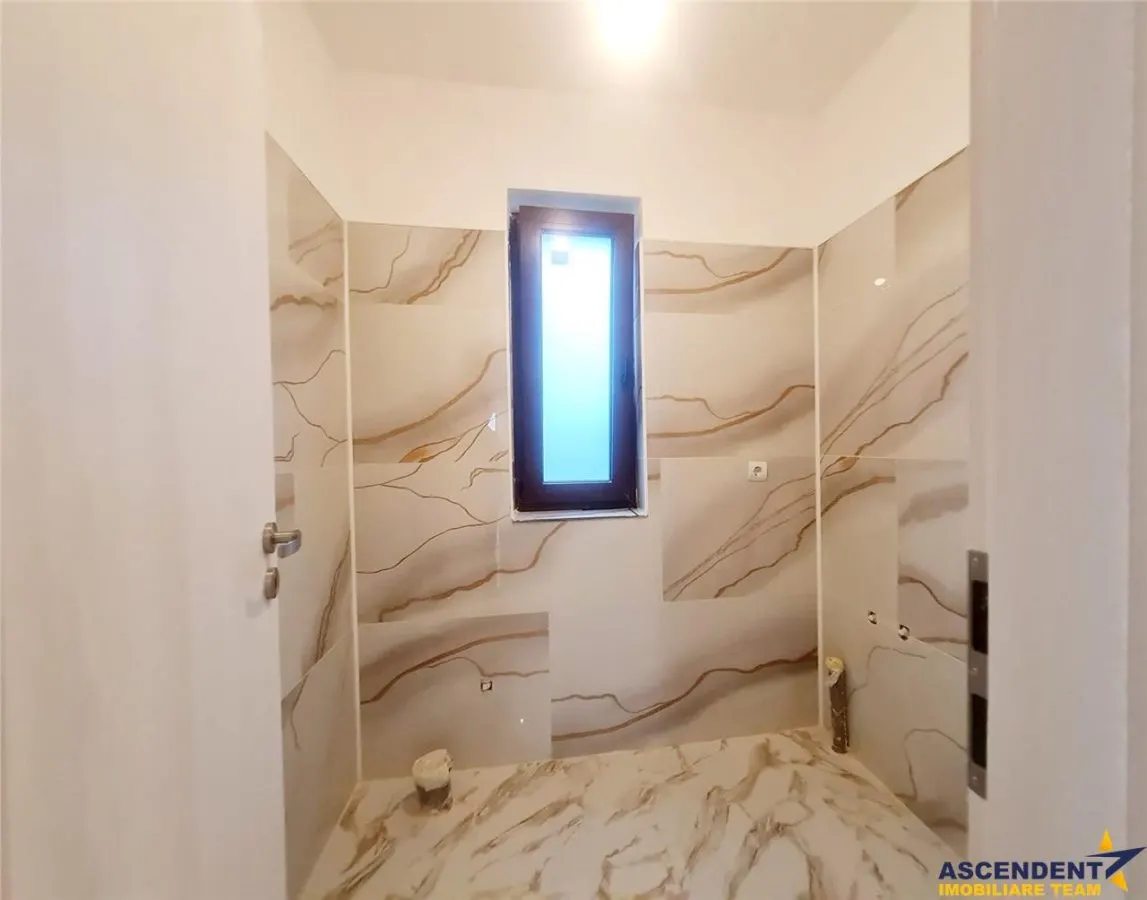 Vila superba cu 5 camere, intabulata 2025, P+E, toate utilitatile.  Harman - Brasov - foto 7