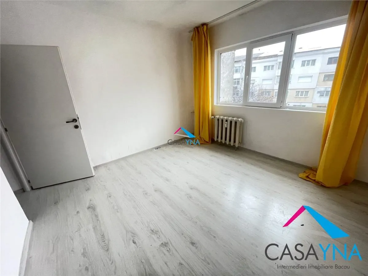 Decomandat- 2 camere, etaj 3, zona Nord - foto 1