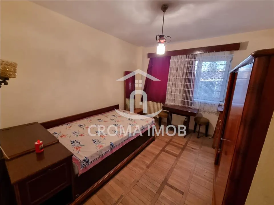 Vanzare apartament 2 camere, Ploiesti str Democratiei - foto 5