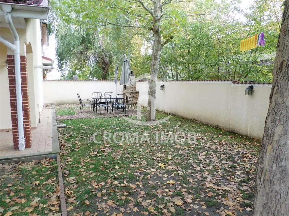 Inchiriere Casa 4 camere, curte proprie, cartier Mica Roma, Bucov - foto 2