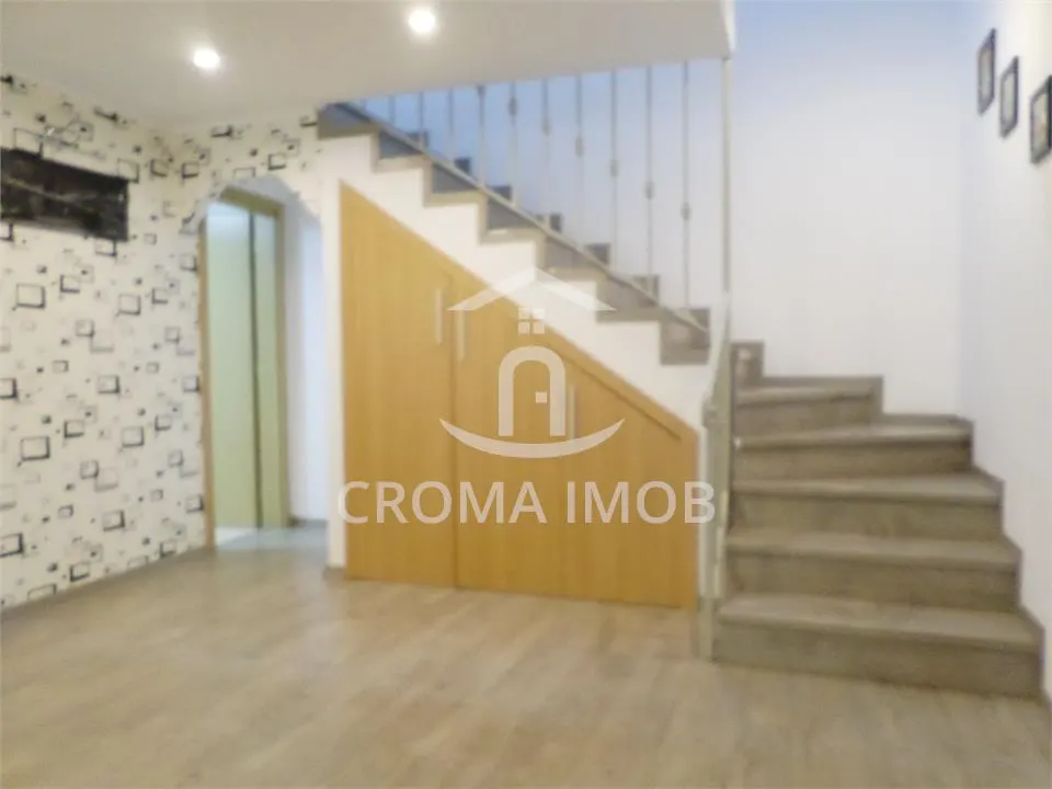 Inchiriere Casa 4 camere, curte proprie, cartier Mica Roma, Bucov - foto 12