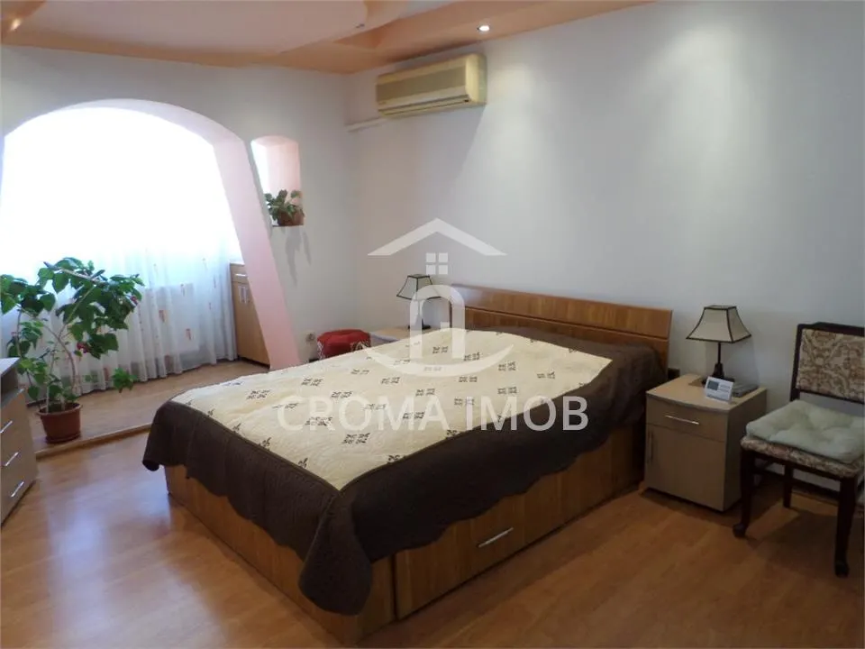 Vanzare apartamet 2 camere in Ploiesti, mobilat utilat, zona Republicii - foto 1