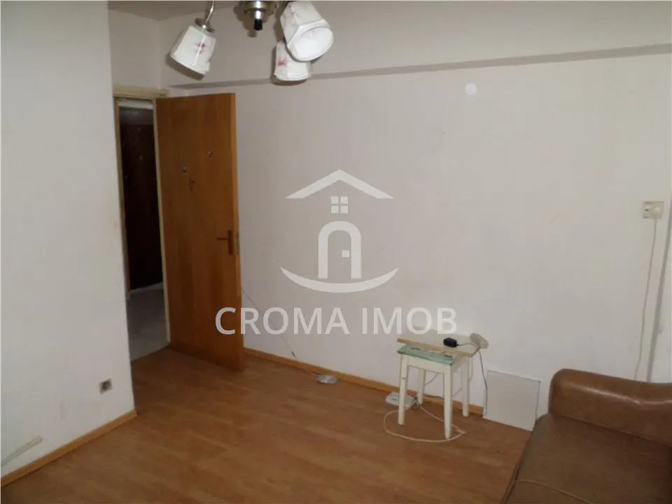 Vanzare apartament 2 camere, zona Republicii - foto 9