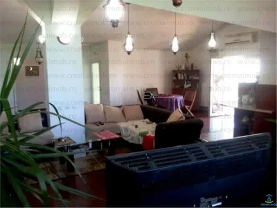 Inchiriere apartament 4 camere zona Republicii - Ploiesti