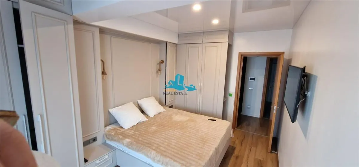 Inchiriere apartament 3 camere, Unirii, Terasa 174 mp, bloc 2018 - foto 6