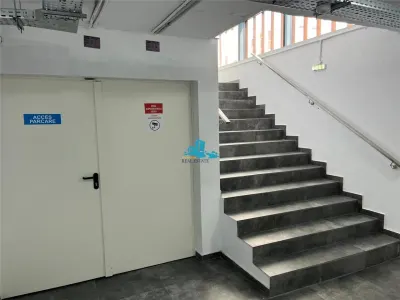 Vanzare centru comercial Otopeni, randament net 8%, constructie noua - foto 11