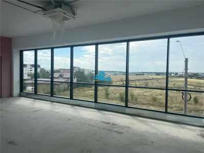 Vanzare centru comercial Otopeni, randament net 8%, constructie noua - foto 7
