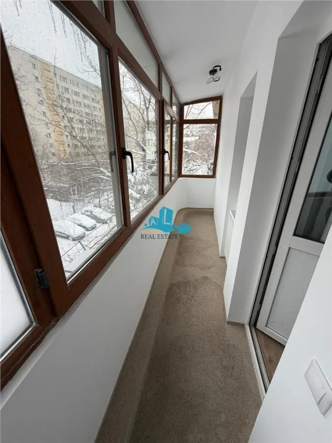 Vanzare apartament 5 camere Obor, boxa, loc parcare, centrala proprie, fara risc seismic - foto 8