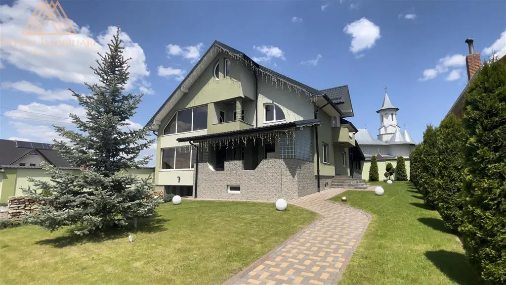 Casa in Suceava garaj subteran pentru 2 masini pretabil sediu firma - foto 1