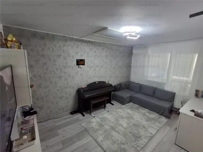 Apartament cu 3 camere,decomandat - Zona Astra - Brasov