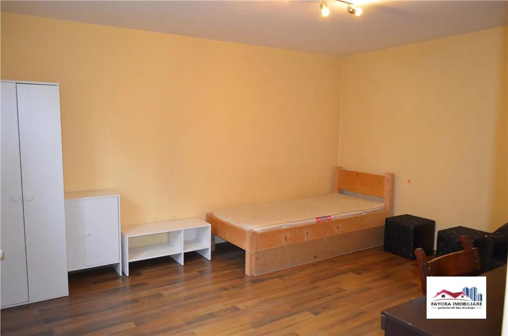 Apartament 1 Camera si Parcare Inclusa de Inchiriat Zona Ultracentrala - foto 1