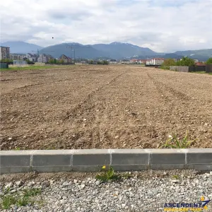 10.000mp intravilan, front la doua strazi, configuratie avantajoasa, aria Coresi, Tractorul, Brasov - foto 2