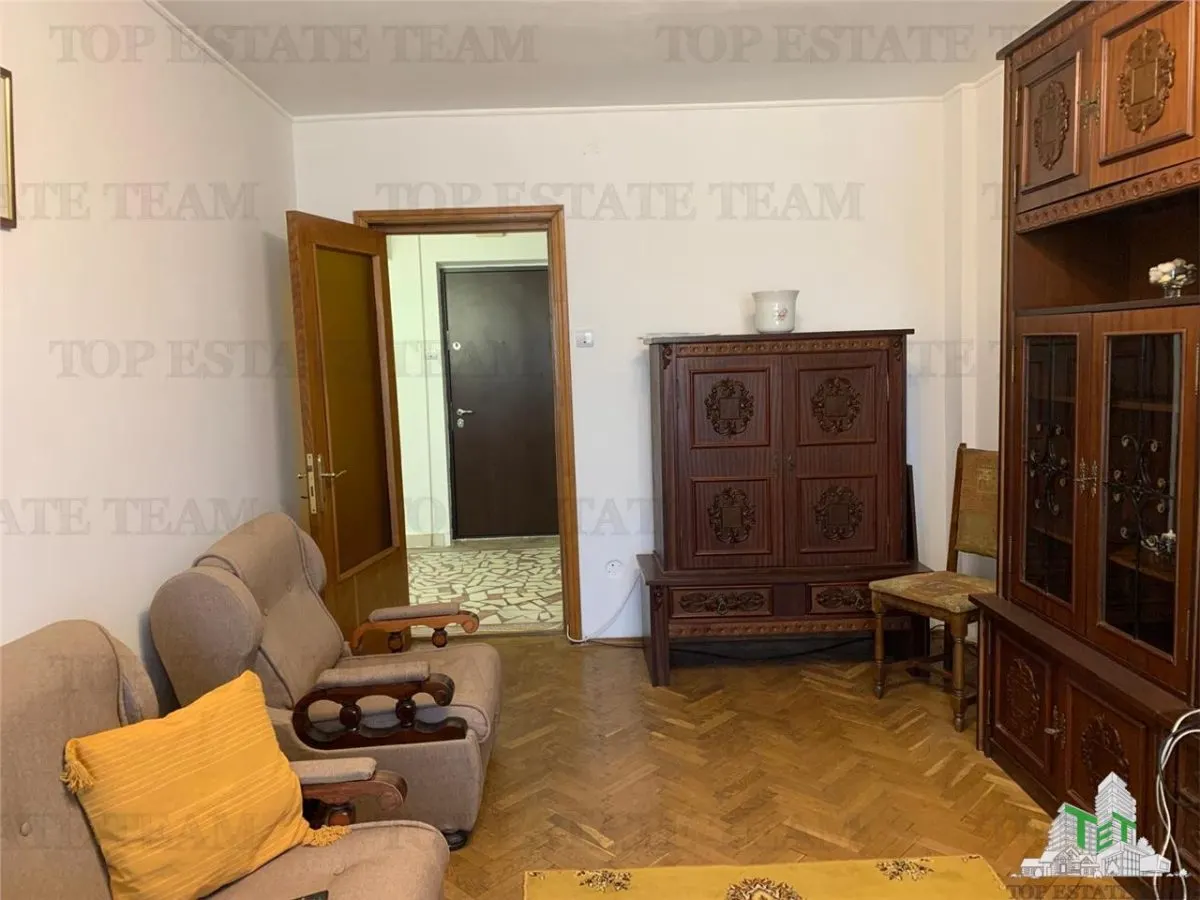 Apartament  3 Camere - Spitalul Judetean - Decomandat - Radet - Termen lung - foto 4