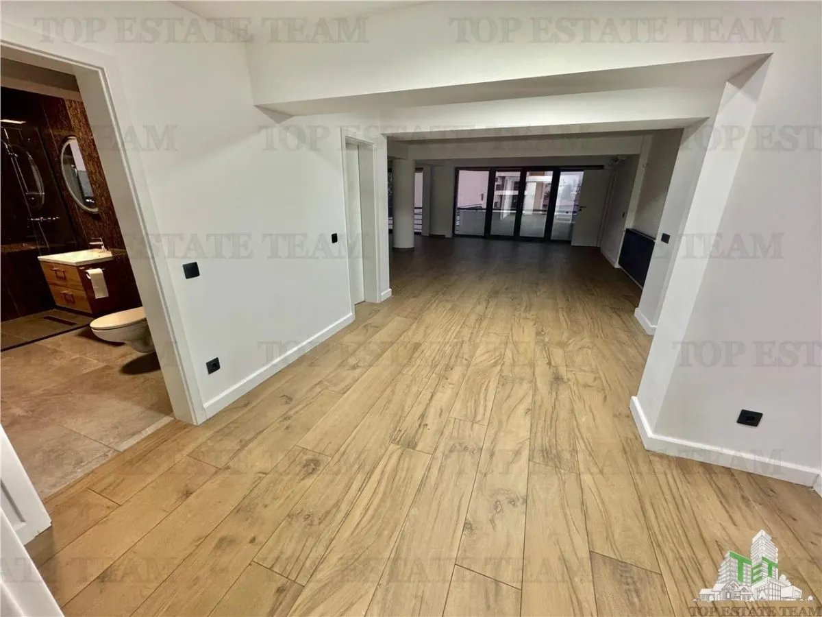 Spatiu office/ comercial  de inchiriat in Sectorul 1 /Zona Romexpo / Aproape de metrou - foto 1